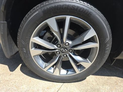 Used 2023 INFINITI QX60 Luxe w/ Performance Audio Package FWD image 7