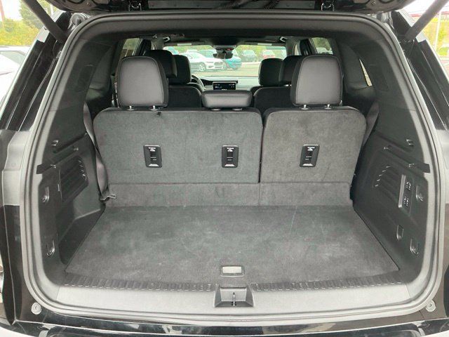 Used 2025 GMC Acadia Denali w/ Super Cruise Package FWD image 7