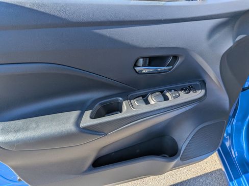 Used 2024 Nissan Versa SV image 8