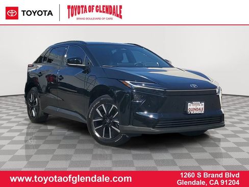 Certified 2026 Toyota bZ FWD image 1