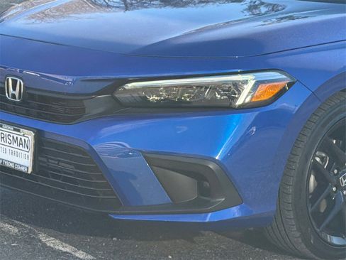 Used 2023 Honda Civic Sport image 5