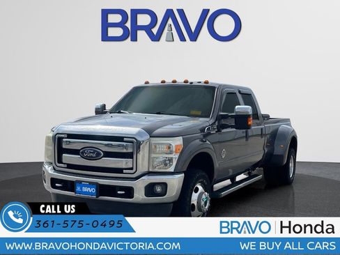 Used 2016 Ford F350 XLT w/ XLT Premium Package AWD/4WD image 1