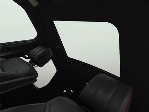 Used 2018 Land Rover Discovery HSE Luxury image 24