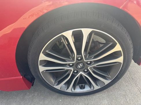 Used 2016 Hyundai Veloster Turbo FWD image 5