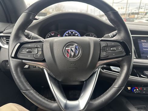 Used 2023 Buick Enclave Avenir image 18