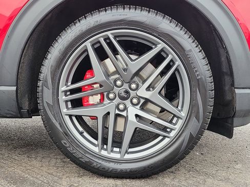 Certified 2025 Ford Explorer ST w/ Sun And Sound Package image 9