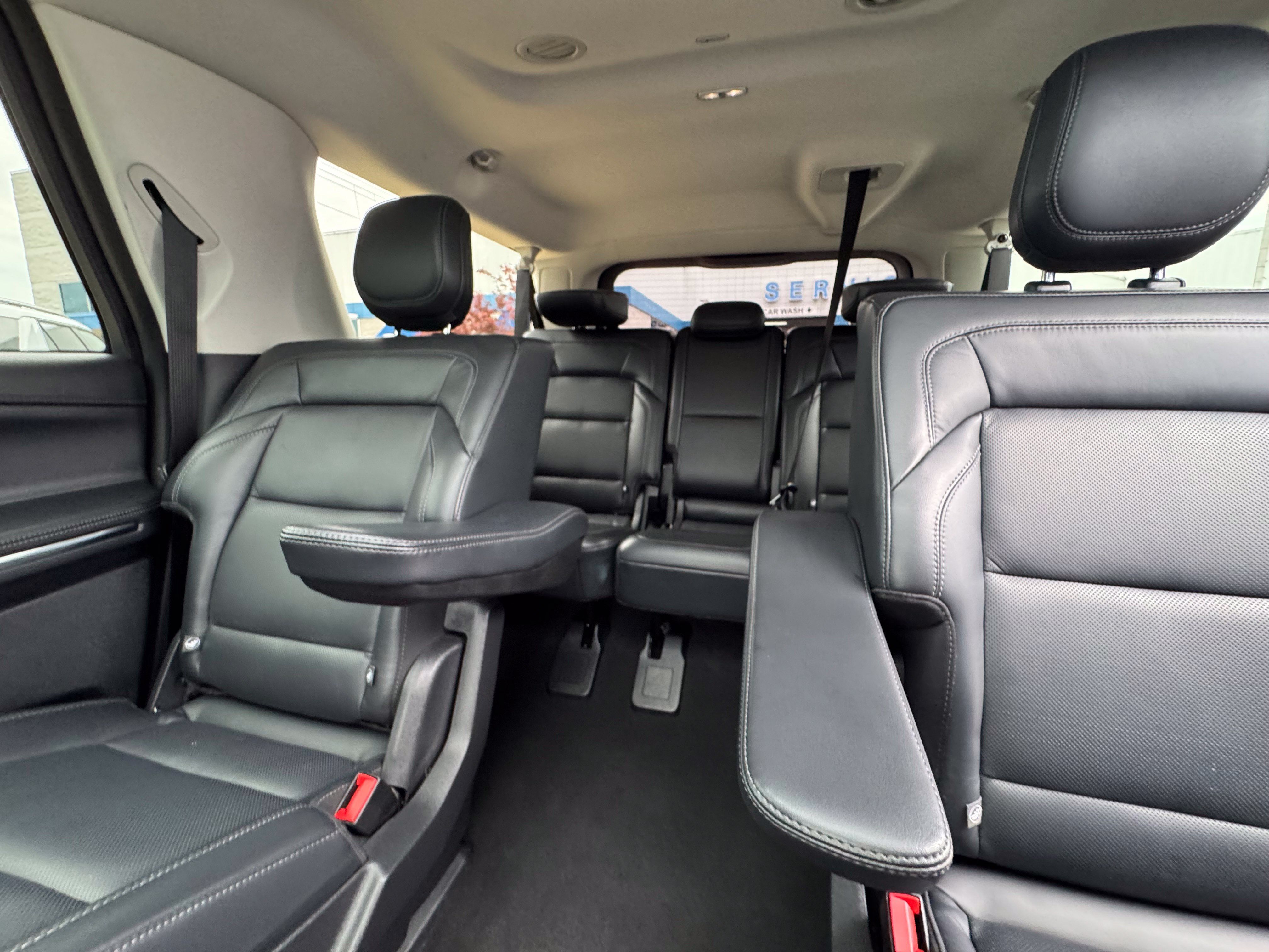 Used 2025 Lincoln Navigator L Reserve AWD/4WD image 33