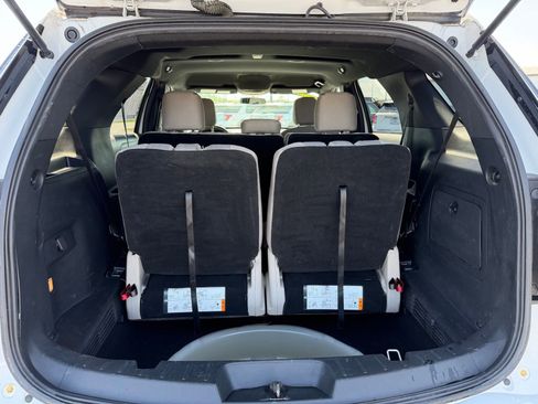 Used 2018 Ford Explorer FWD image 11