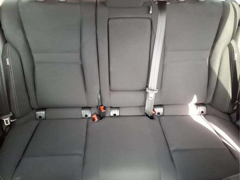 Used 2025 Nissan Rogue S FWD image 17