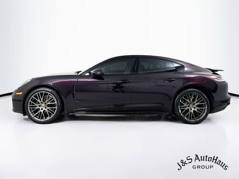 Used 2023 Porsche Panamera 4 Platinum Edition image 4