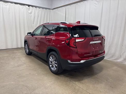 Used 2024 GMC Terrain SLT w/ Infotainment Package II AWD/4WD image 6