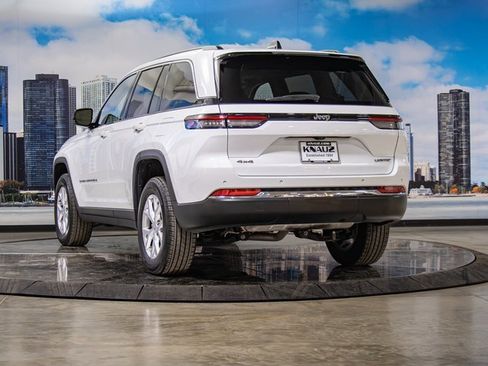 Used 2022 Jeep Grand Cherokee Limited image 9