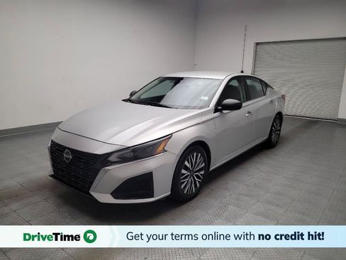 Used 2024 Nissan Altima 2.5 SV FWD image 1