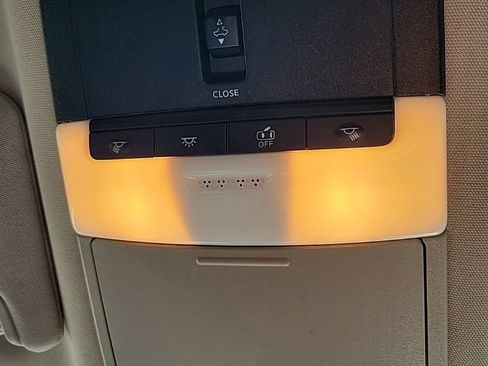 Used 2022 Nissan Altima 2.5 SR w/ Midnight Edition Package FWD image 11