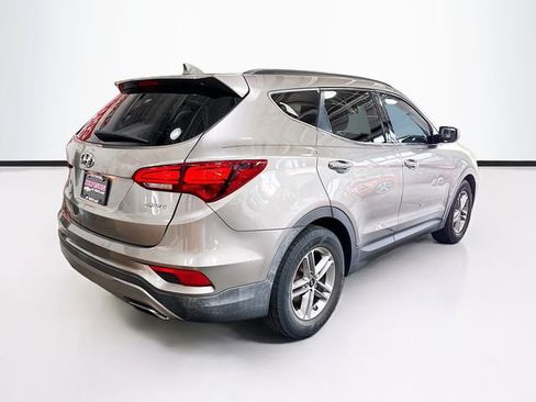 Used 2017 Hyundai Santa Fe Sport FWD image 5