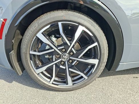 New 2026 Toyota Prius Plug-In Hybrid image 7