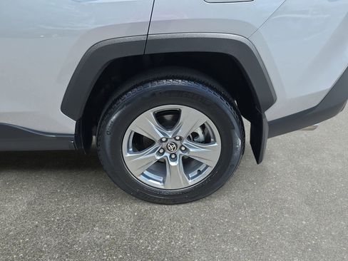 Used 2025 Toyota RAV4 XLE w/ Convenience Package FWD image 33