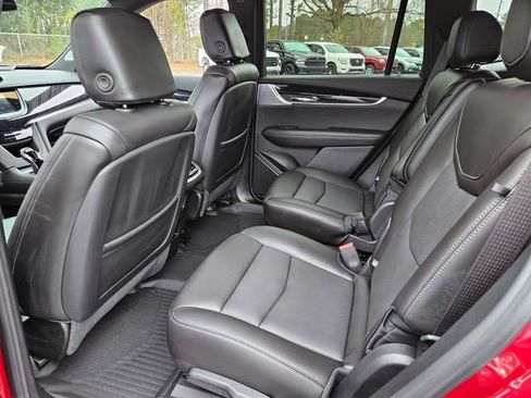 Certified 2025 Cadillac XT6 Premium Luxury w/ LPO, Floor Liner Package image 11