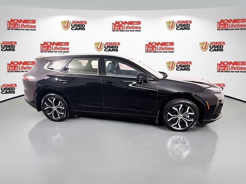 Certified 2025 Toyota Crown Signia AWD/4WD image 18