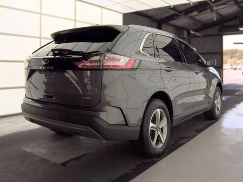 Used 2022 Ford Edge SEL w/ Convenience Package AWD/4WD image 4