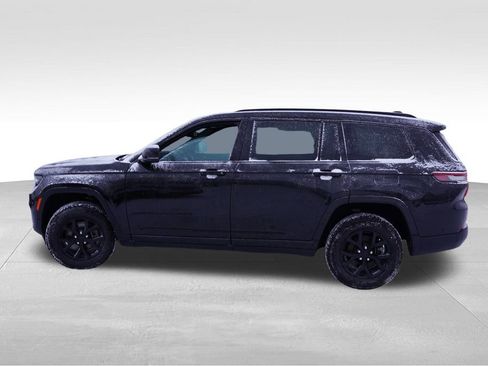 Certified 2024 Jeep Grand Cherokee L Altitude image 10