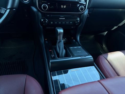 Used 2022 Lexus GX 460 Premium w/ Premium Package AWD/4WD image 15