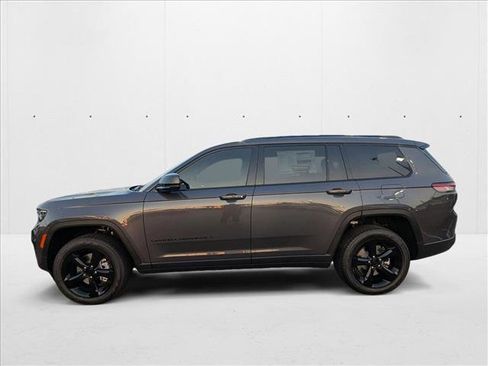 New 2025 Jeep Grand Cherokee L Limited w/ Black Appearance Package image 5