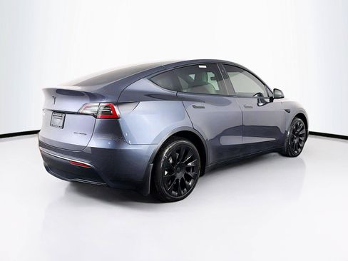 Used 2021 Tesla Model Y Long Range AWD/4WD image 11