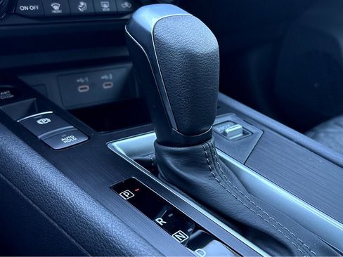 New 2026 Nissan Kicks SV image 17