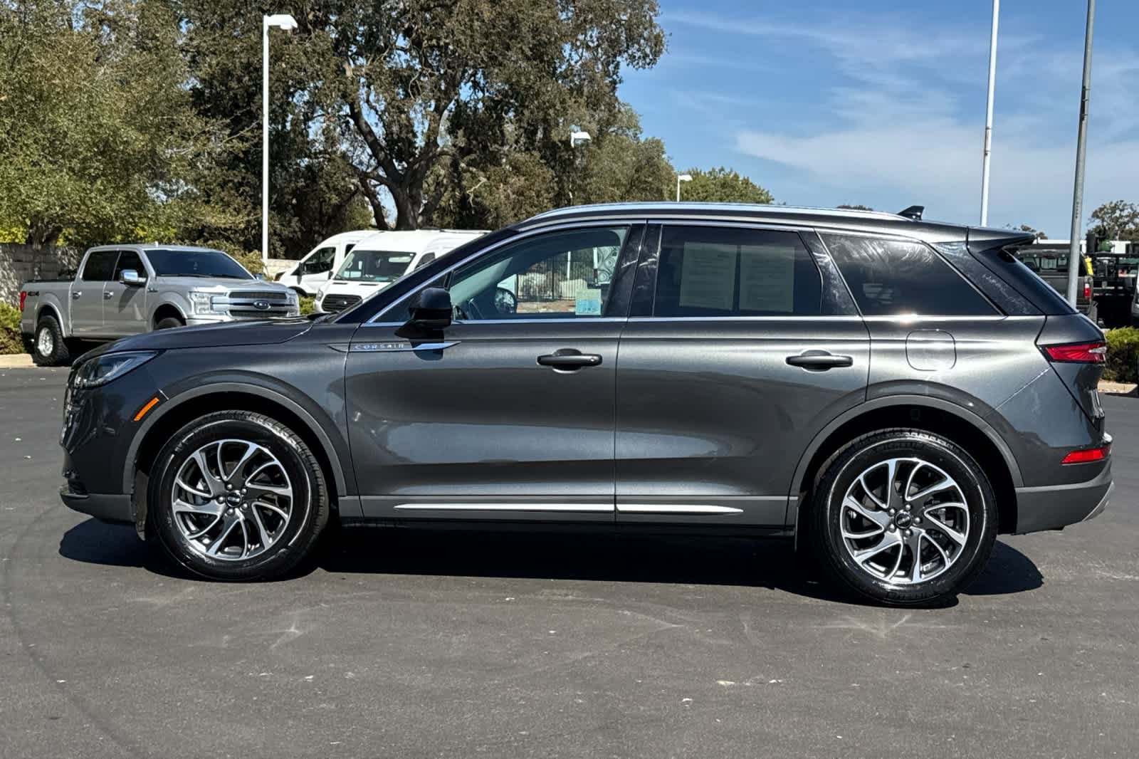 Used 2020 Lincoln Corsair AWD w/ Equipment Group 101A image 5