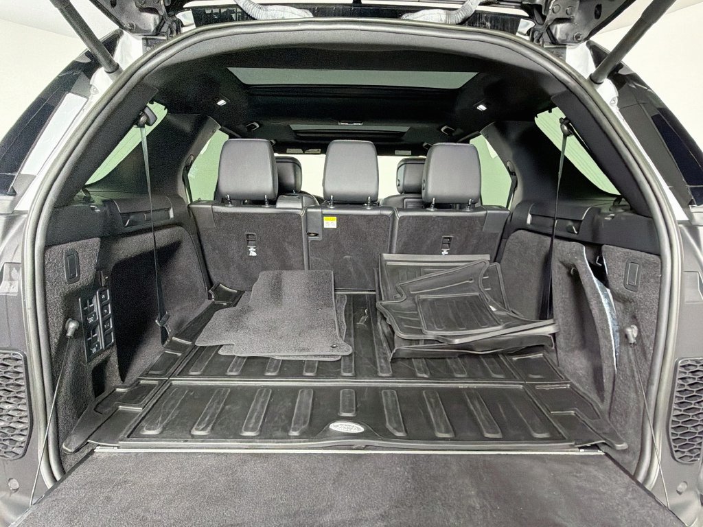 Certified 2023 Land Rover Discovery S R-Dynamic AWD/4WD image 28