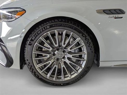 New 2026 Mercedes-Benz E 53 AMG e 4MATIC Sedan image 10