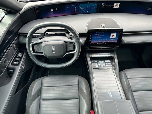 Used 2024 Lincoln Nautilus Reserve w/ Equipment Group 202A image 24