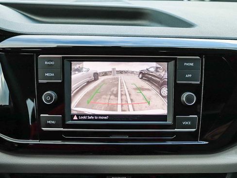 Used 2023 Volkswagen Taos S image 31