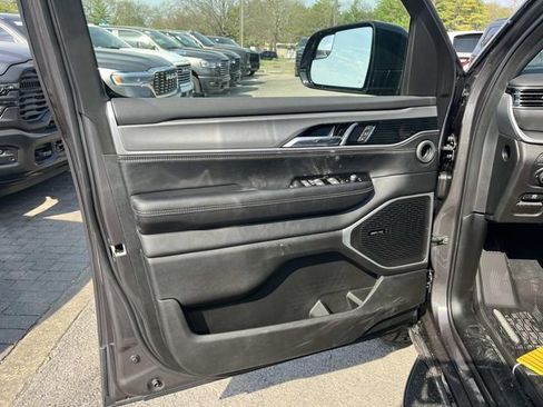 New 2026 Jeep Grand Wagoneer 4WD image 21