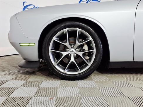 Used 2022 Dodge Challenger GT image 7