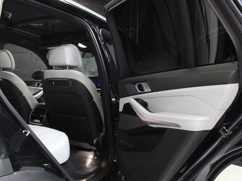 Used 2024 BMW X5 sDrive40i w/ Premium Package RWD image 43