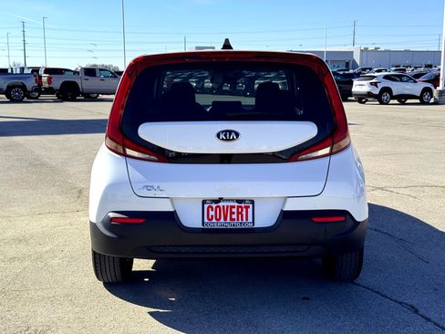 Used 2021 Kia Soul LX image 7