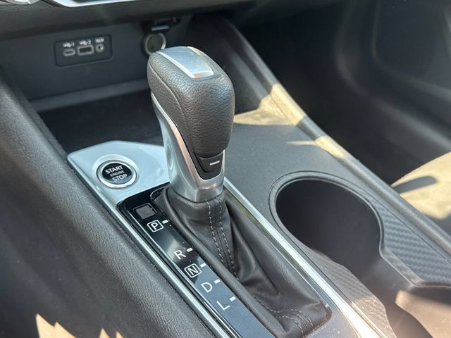 Used 2025 Nissan Altima 2.5 SV FWD image 15