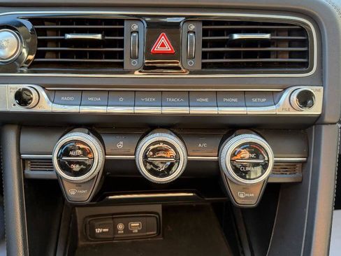 Used 2019 Genesis G70 2.0T Advanced image 22