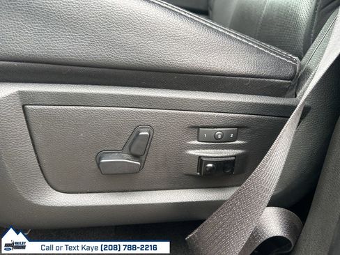 Used 2018 RAM 2500 Laramie w/ Convenience Group image 18