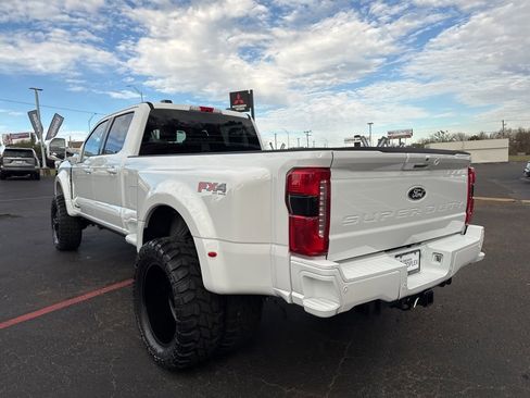 Used 2026 Ford F450 Lariat w/ FX4 Off-Road Package image 13