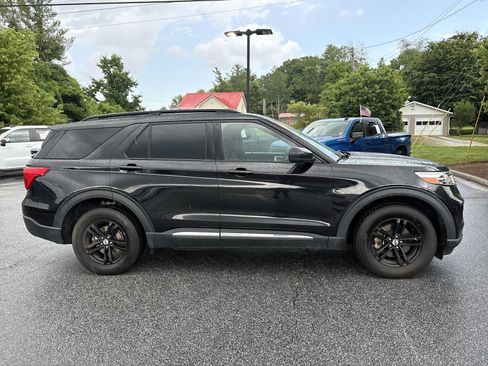 Used 2020 Ford Explorer XLT AWD/4WD image 5