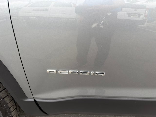 Used 2023 GMC Acadia SLT AWD/4WD image 43