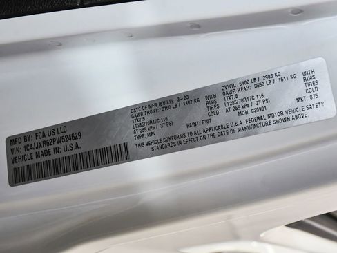 Used 2023 Jeep Wrangler Unlimited Rubicon 4xe w/ Steel Bumper Group AWD/4WD image 13