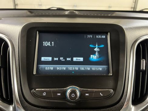 Used 2018 Chevrolet Equinox LT AWD/4WD image 11