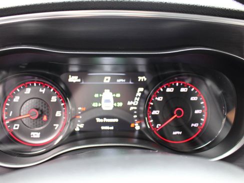 Used 2018 Dodge Charger SXT w/ Blacktop Package image 18