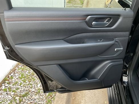 New 2026 Nissan Armada SL image 20