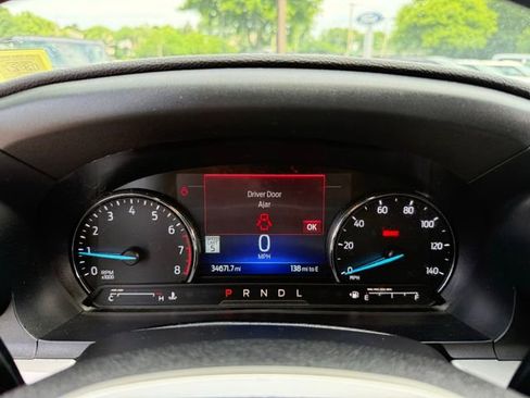 Used 2023 Ford Explorer XLT w/ Equipment Group 202A AWD/4WD image 12