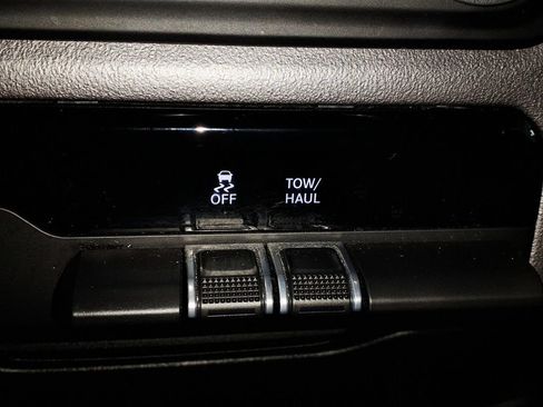 Used 2023 RAM 1500 Big Horn RWD image 21